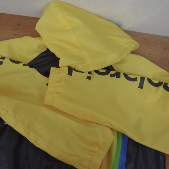 Polaroid Land Camera Black & Yellow Hooded Nylon Jacket. Medium - Picture 3 of 6
